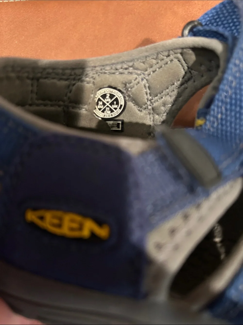 Keen sturdy closed